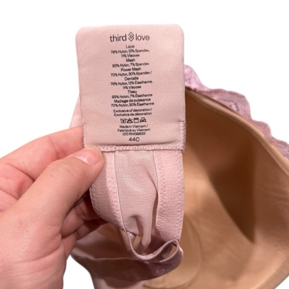 ThirdLove Lace Underwire Bra Removable Push-up inserts. - Picture 2 of 7